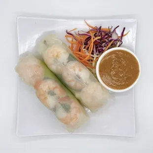 Salad Rolls with Shrimps