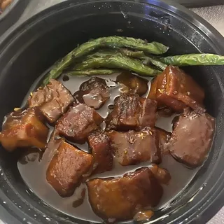 Braised Pork Belly with Chestnut Plate