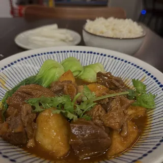 Braised Beef with Rice