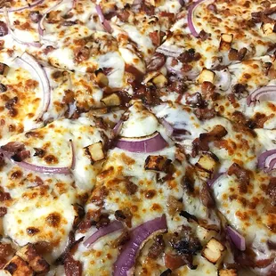BBQ chicken pizza