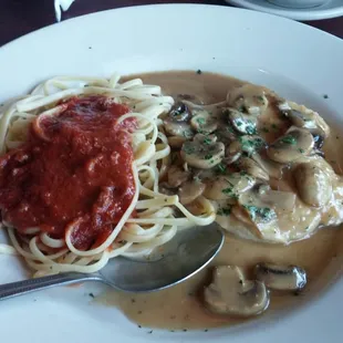 Chicken marsala lunch portion