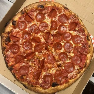 Pepperoni pizza is Good, will be back!