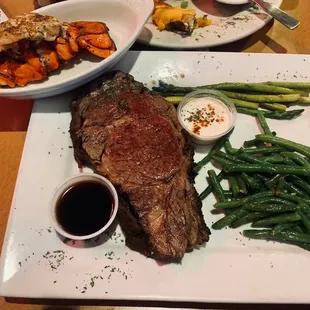 32oz Peppers Prime Rib (medium) with Asparagus and Green Beans along with added Lobster Tail