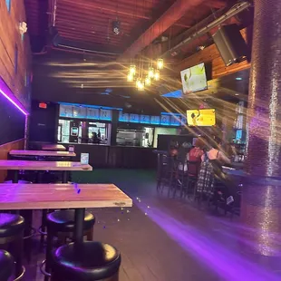 sushi and sashimi, interior