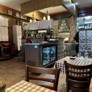 Warm welcoming atmosphere!! Fantastic servers!!!