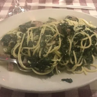 spaghetti garlic and oil