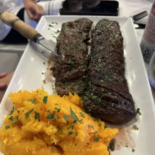 Skirt steak with mashed Pumpkin