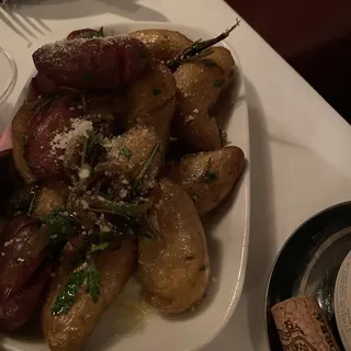 PAN ROASTED FINGERLING POTATOES