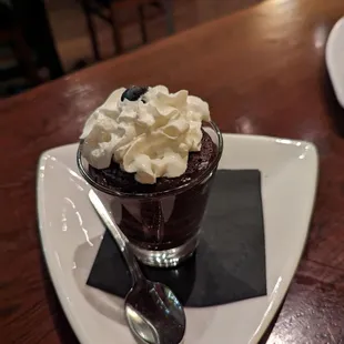 Mousse al Cioccolato (chocolate mousse)