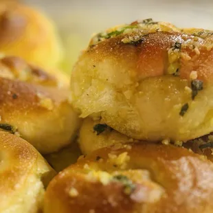 1.00 garlic knots