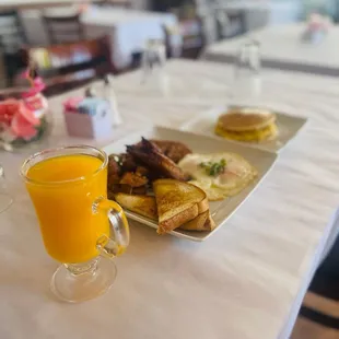 26. House Simple Brunch