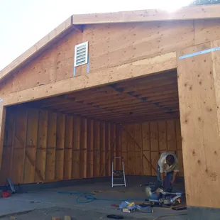 building detached garage