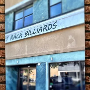 rack billiards sign