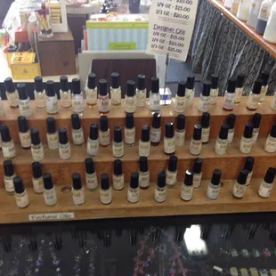 The scented oils to choose from to create a scent