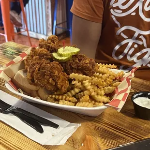 3 piece tender combo hot