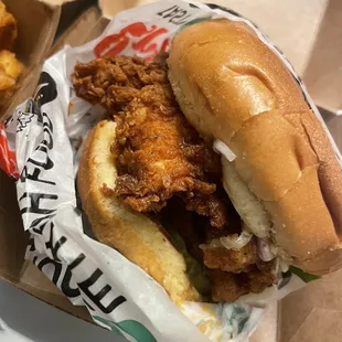 Crispy chicken sandwich