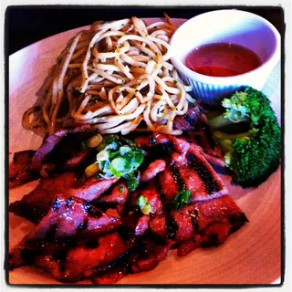 Charbroiled Pork Garlic Noodle