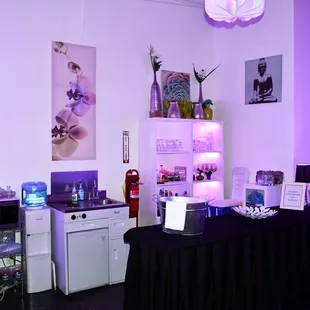 View 1 of Bar and Kitchenette Area