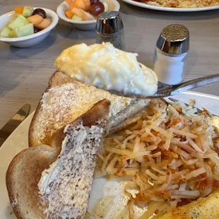 Butter anyone? What an experience.... Even got to see the cook walk through restaurant as he was blowing vape smoke