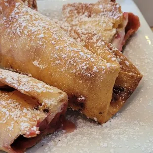 Strawberry &amp; Cream Cheese Crispers