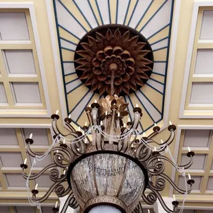 Gorgeous chandelier, and I want to swing from it!