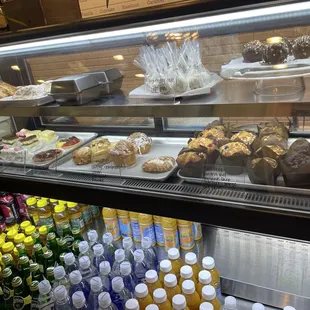 food, cupcakes, dessert