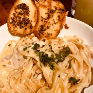 Chicken Fettuccine Alfredo