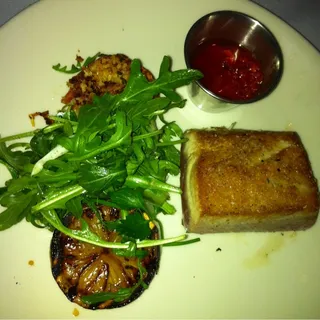 Seared Ahi Tuna & Quinoa