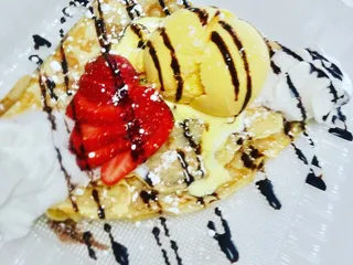 La Michoacana & Yoshi’s Pizza