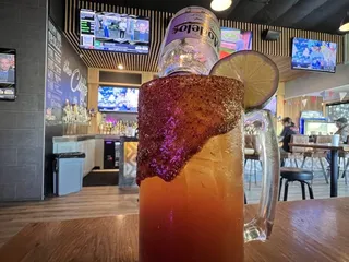 HQ Gastropub - Huntington Beach