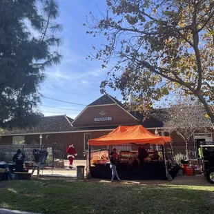 The 12/09 Artisan Market at Perris Depot