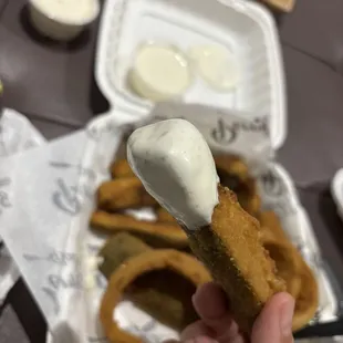 Fried zucchini with ranch