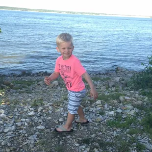 Perry lake , rock creek campground