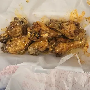 food, chicken wings and fried chicken