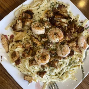 Chicken and Shrimp Alfredo