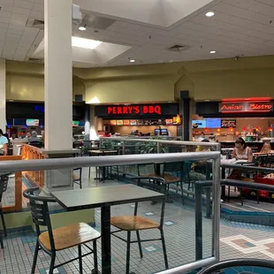 The front of the food chain restaurant