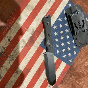 Perry's Hand-Made model 559 (one of many custom blades for sale)