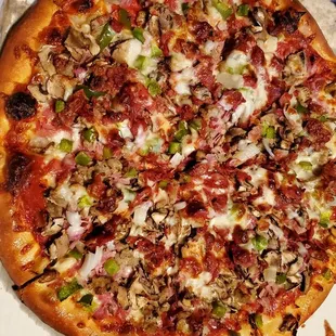 Deluxe....xtra ham and mushrooms