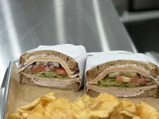 Coachs Deli
