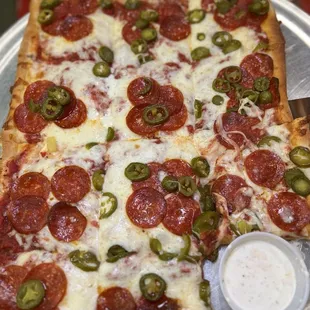 Thick Slice Pizza - Jalapeño and Pepperonj (Instagram: @keepitfitfoodie)
