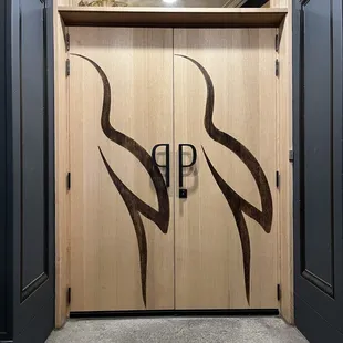the entrance to the restaurant