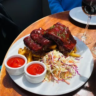 BBQ Baby Back Ribs, coleslaw and crispy fries !