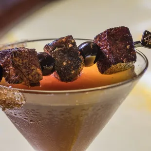 Try our perfectly paired Perry's Hog-Hattan!