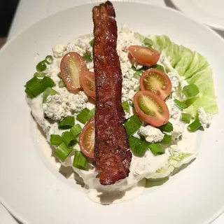 Signature Wedge Salad GF, DFM