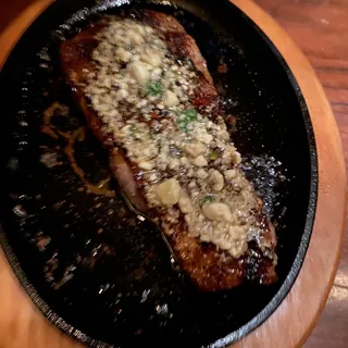 Prime New York Strip, 14 OZ* GF, DFM