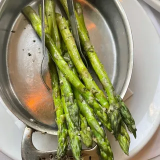 Steamed or Grilled Asparagus