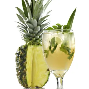 Perry&apos;s Pineapple Ginger Mojito
