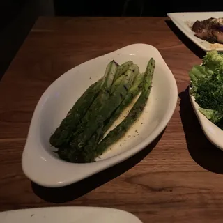 Steamed or Grilled Asparagus