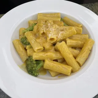 Truffled Tortiglioni & Cheese Sauce