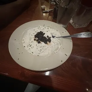 Homemade Yogurt and Garlic Dip